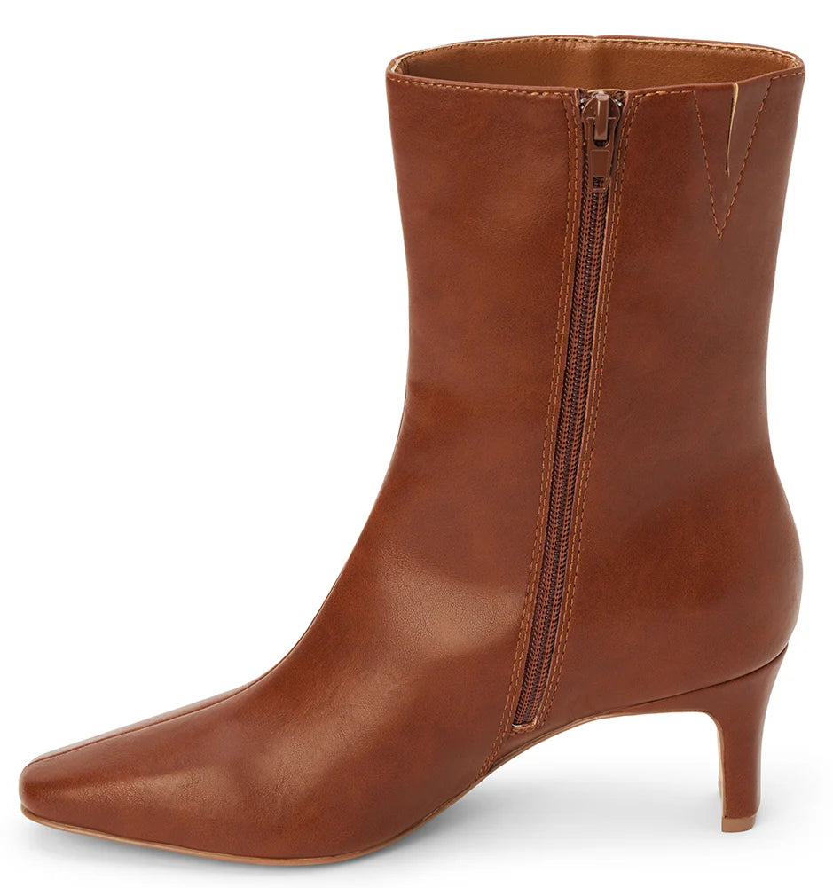 Beach by Matisse Adler Women's boot