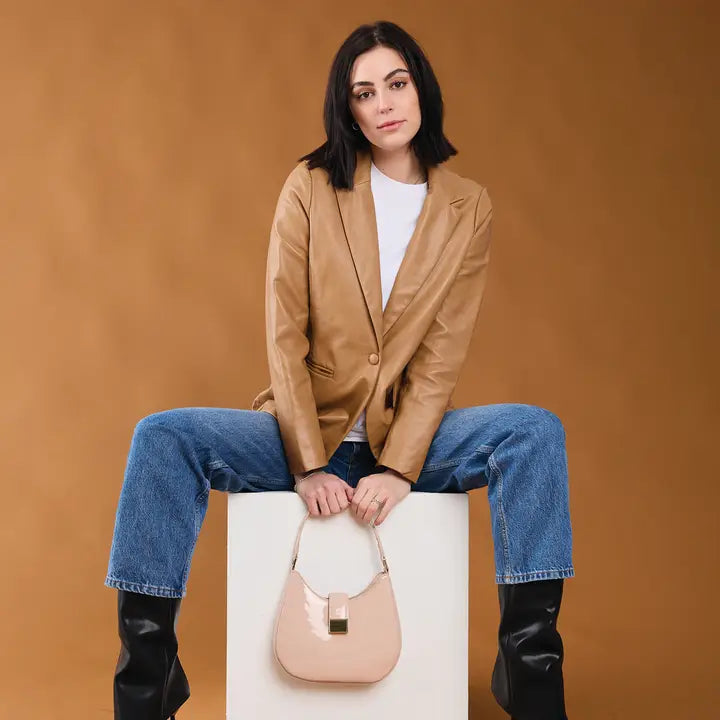 Malta Shaped Crossbody/Saddle Bag w/ Chain